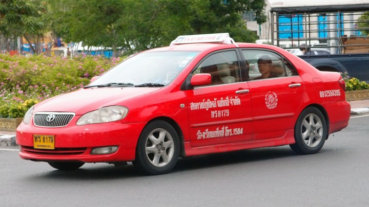What if you want to travel to some destination not on BTS or MRT map? Taxi might do the trick