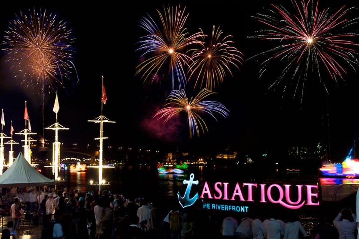 Asiatique the Riverfront during Loy Krathong