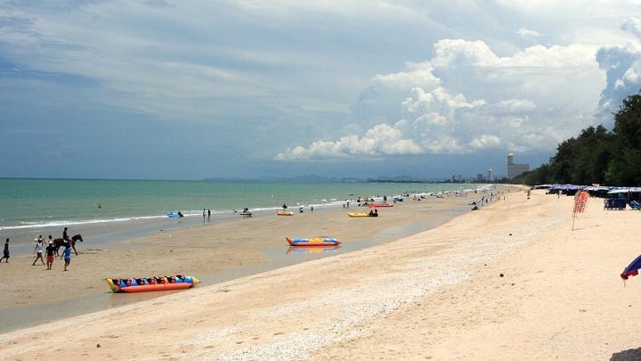 Cha-Am beach. Photo creit: Siam-property