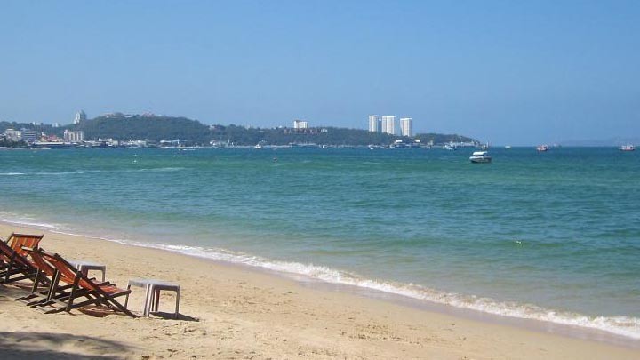 Pattaya Beach. Photo credit: asdf